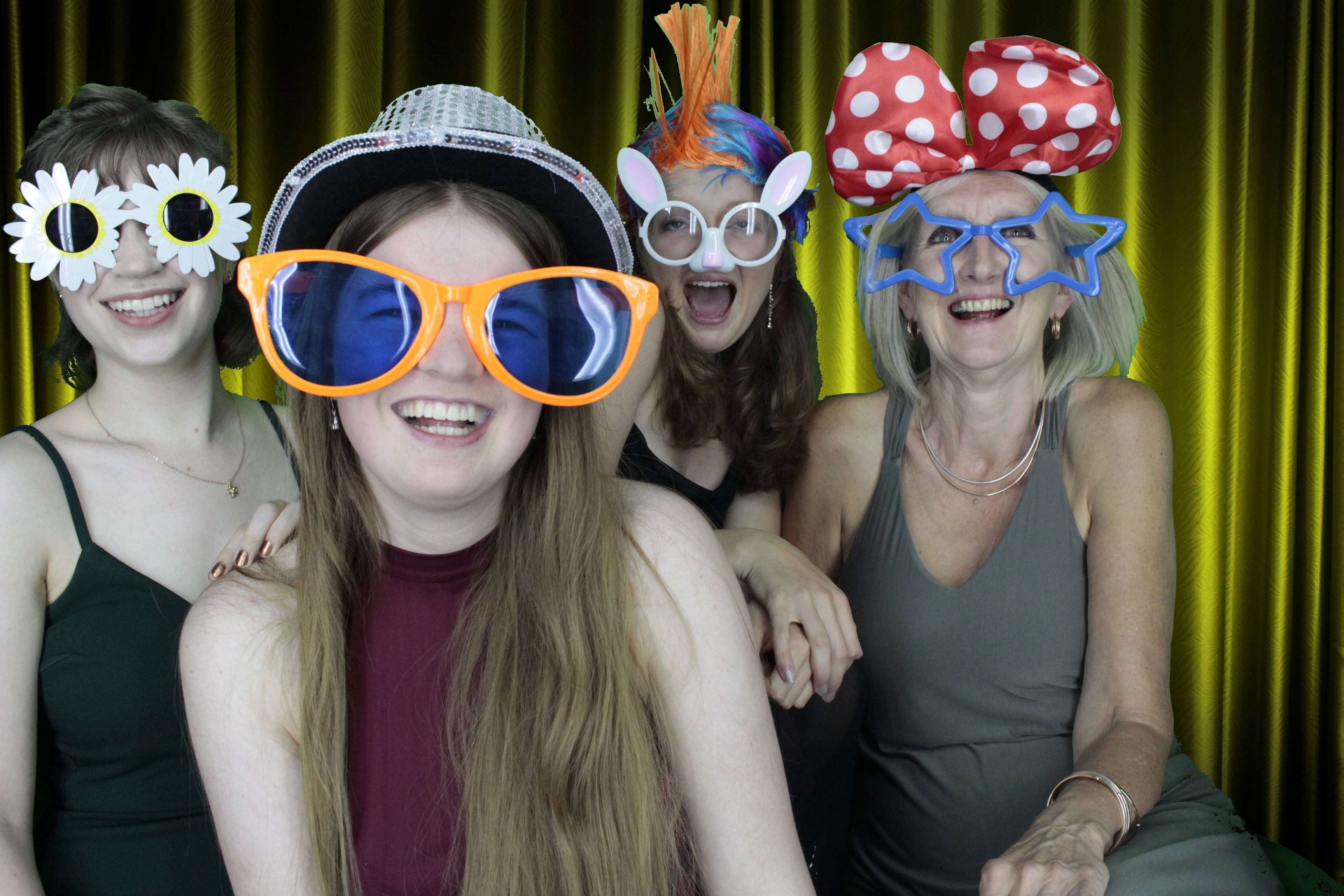 St Gabriel's Leavers 2019 | View more photos from the event at gallery.myphotoboothexperience.co.uk/u/MyPhotoBoothExperienceLtd/St-Gabriels-Leavers-2019